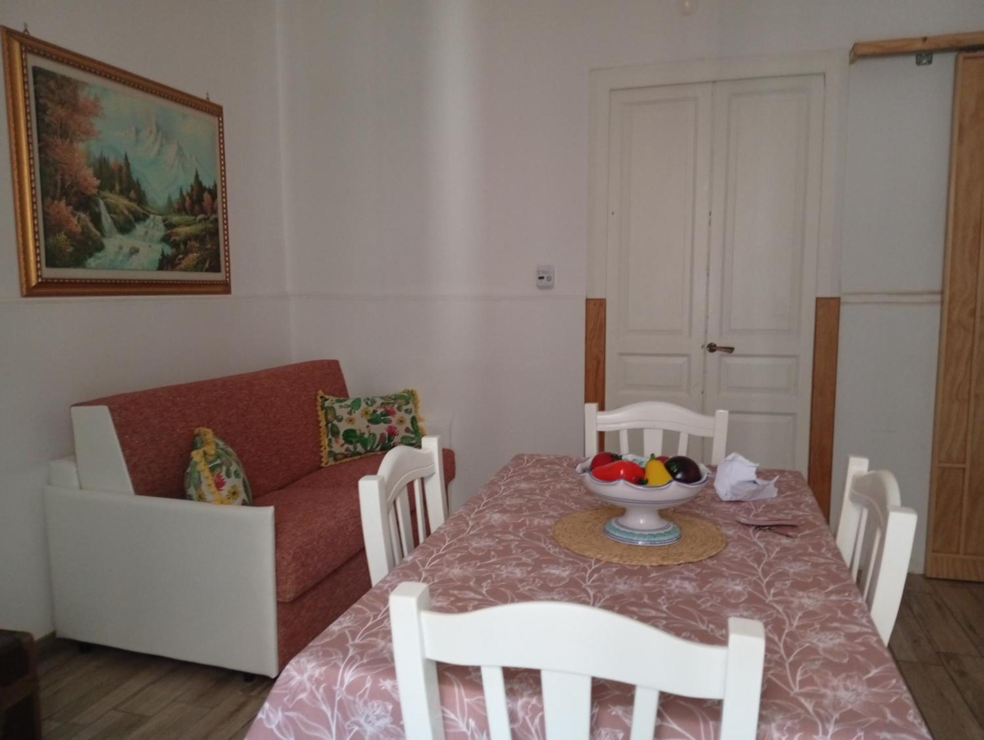 Cammileddi Apartment คาตาเนีย ภายนอก รูปภาพ